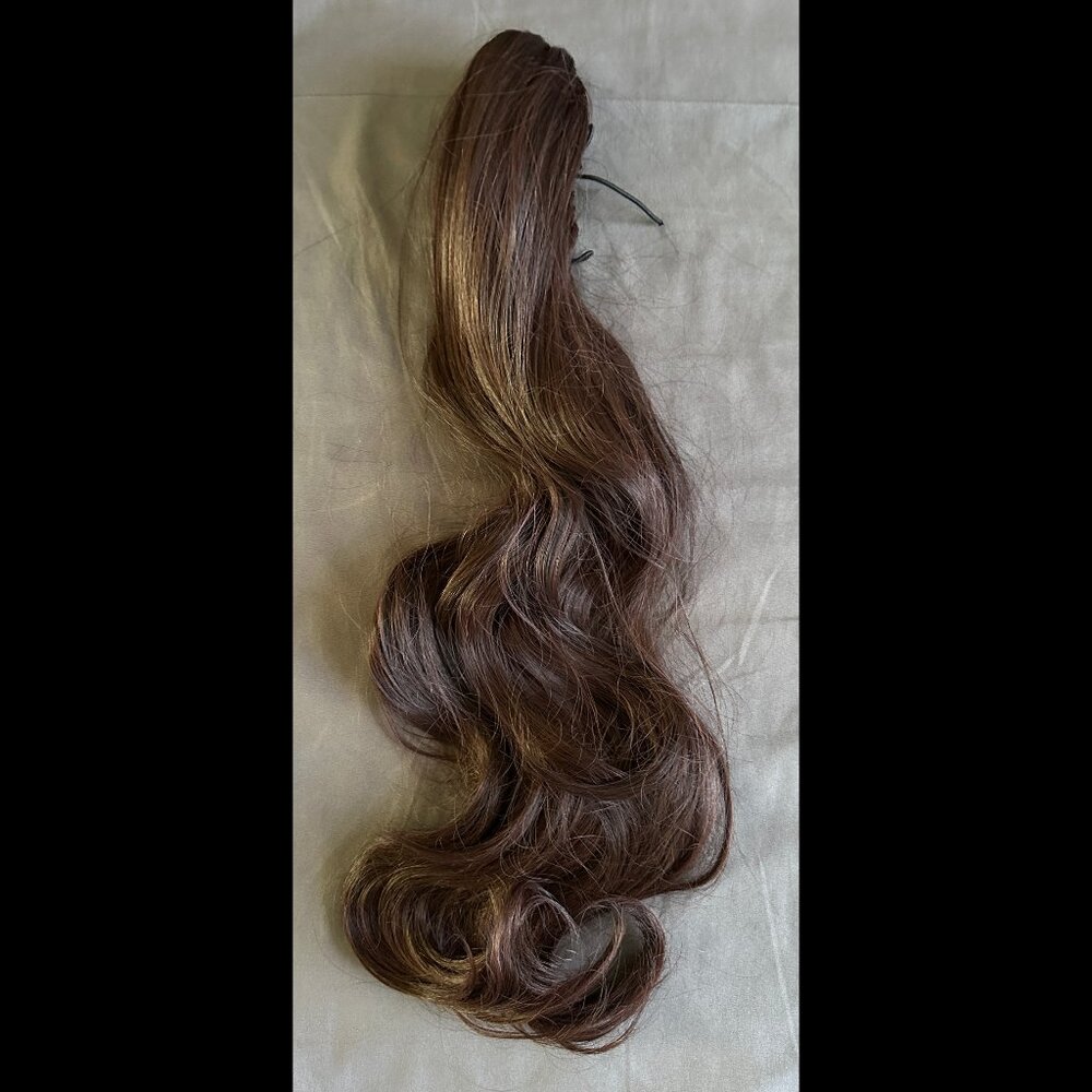 Never Worn Clip On Ponytail